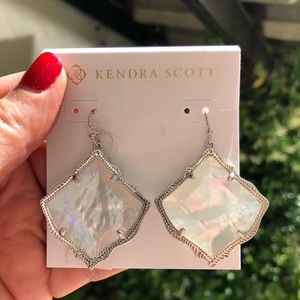 Kendra Scott MOP Kirsten Earrings